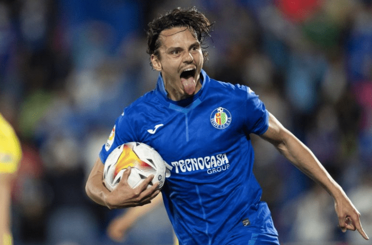 赛后体能课后,尼斯止住颓势备战德甲,赛场秩序良好,身体对抗强度拉满 赛后体能课后,尼斯止住颓势备战德甲,赛场秩序良好,身体对抗强度拉满